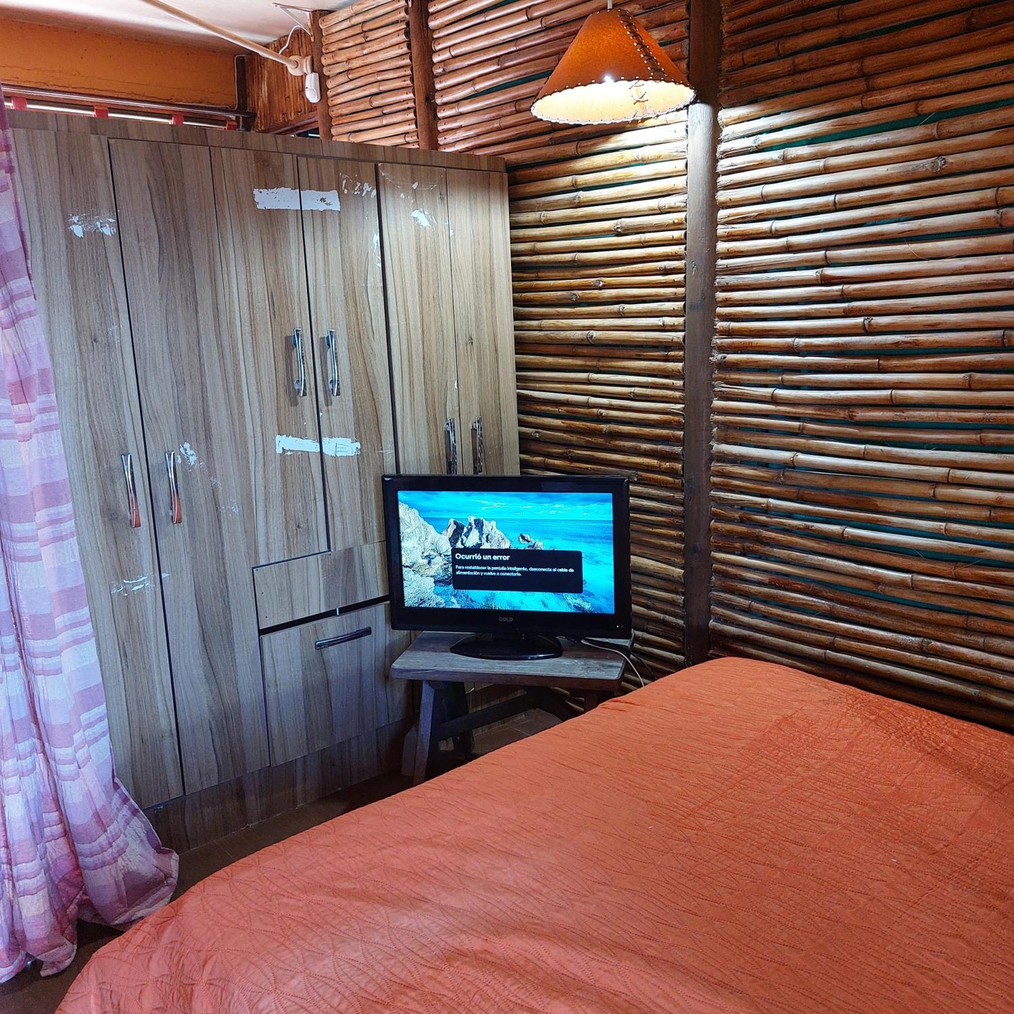 Willa Casa Amarilla Con Jacuzzi Punta Del Diablo Zewnętrze zdjęcie